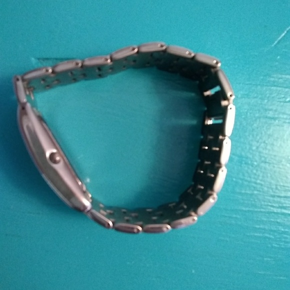 Vintage Geoffrey Beene Watch - Picture 4 of 8